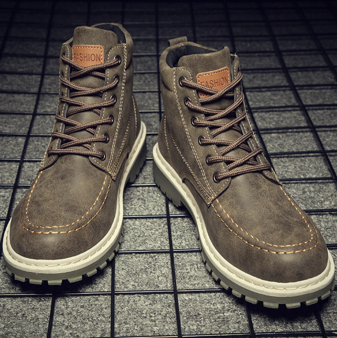 

2020 autumn winter new men's Fashion boot trend high top sneakers motorcycle British men's shoe leather work boots wholesale, 3 colors