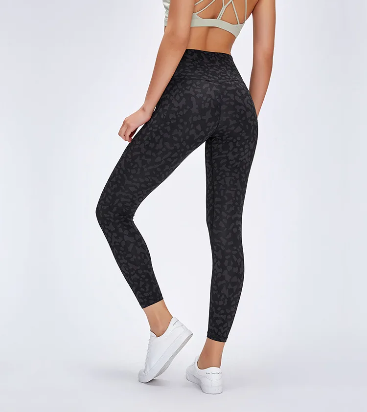 lulu lemon yoga pants