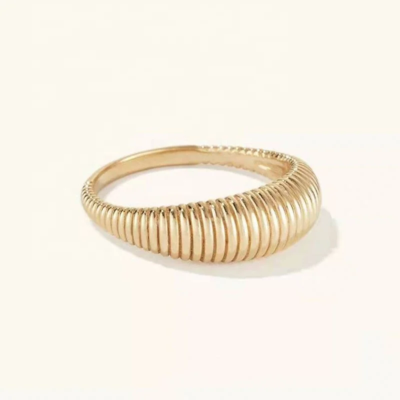 

Gorgeous PVD Gold Plated Croissant Rings for Women 2021 Stainless Steel Jewelry Manufacture Customized Jewelry