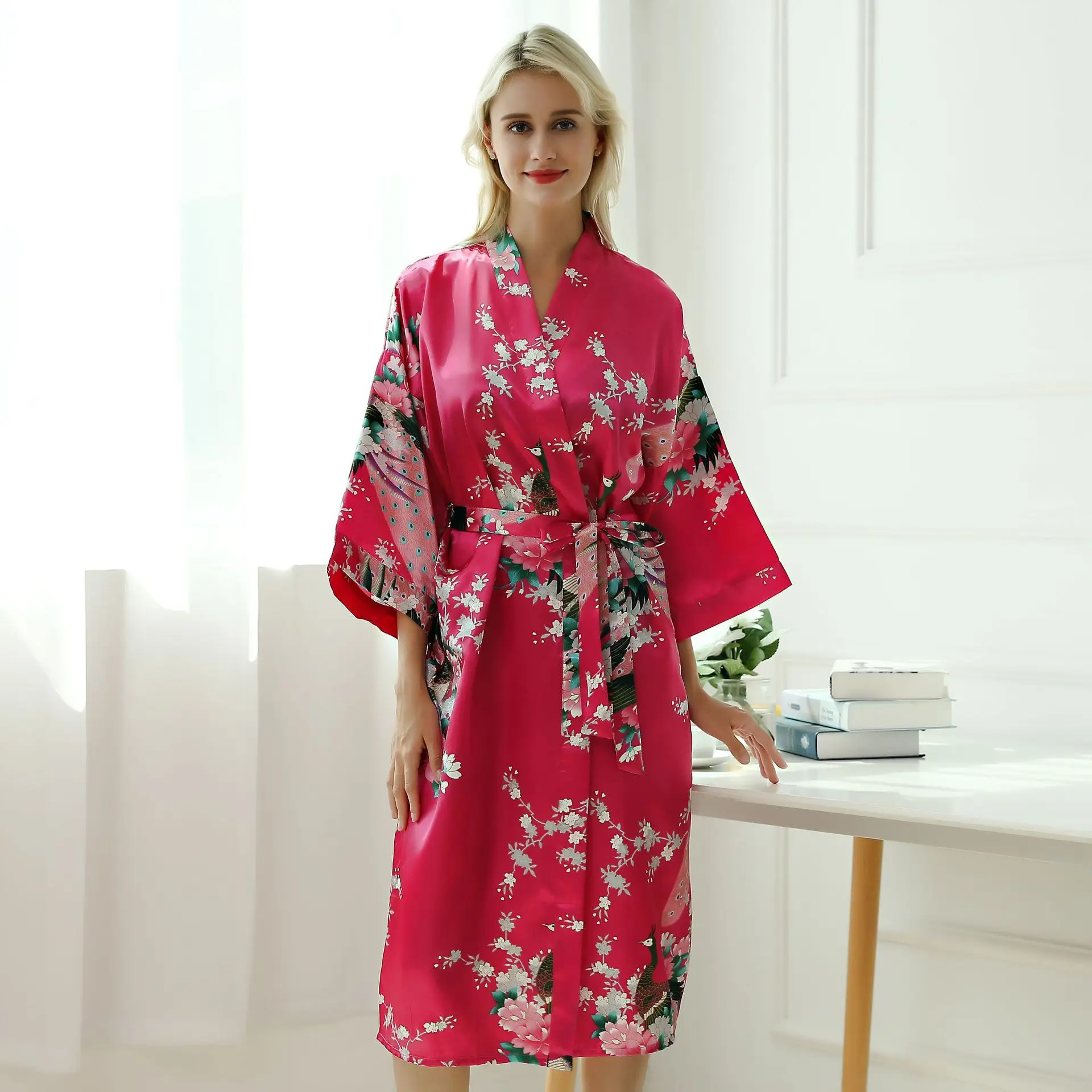 

Hot Selling Soft Fashion Nightwear Print Casual Ladies Summer Spring Half Sleeve Women Pajamas Robe, Customized color