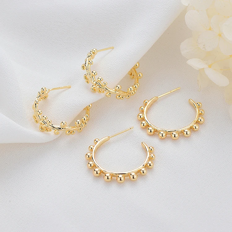 

Trendy Design 14K Gold Plated Round Shape Bead Leaf Shape Stud Earring