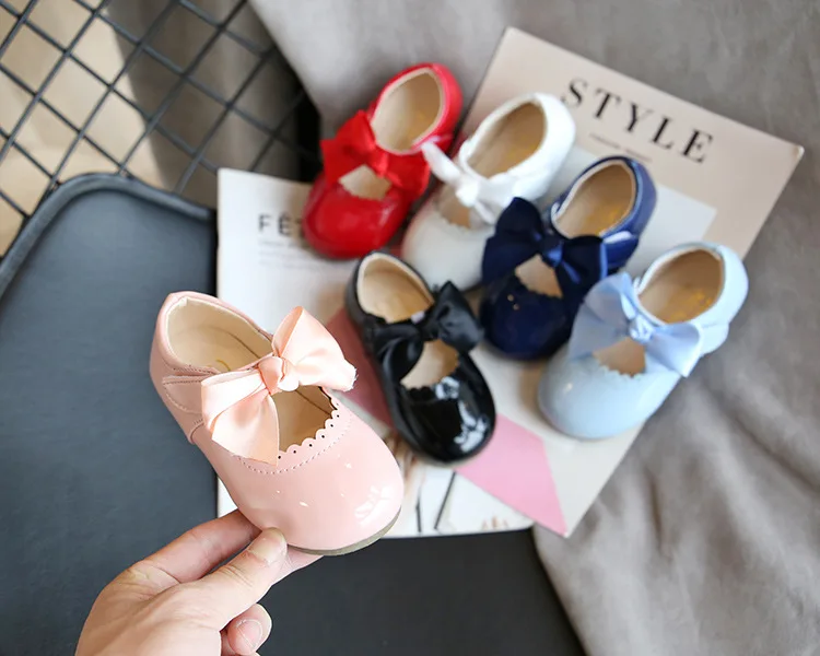 

Korean Sweet Beauty Children's Performance Shoes 2020 New Bow Children's Leather Shoes Baby Soft Sole Shoes, Pink black red