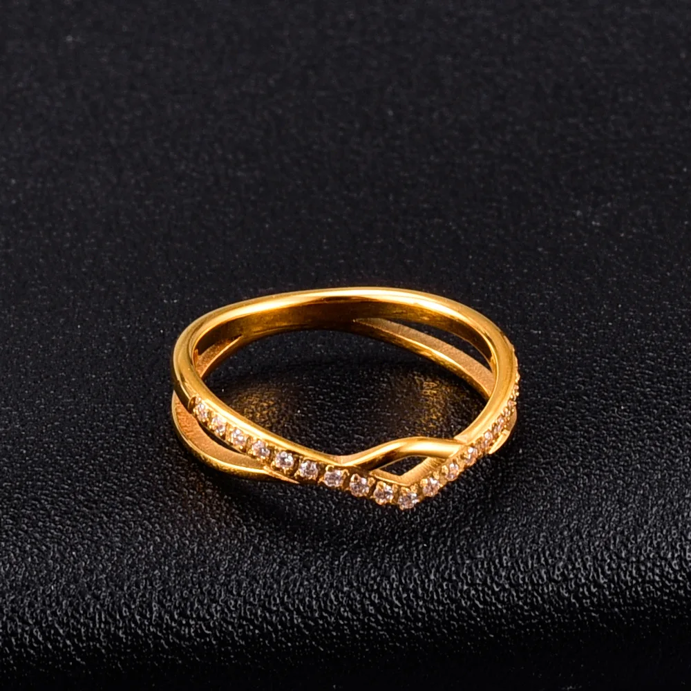 

2020 Simple Geometrical Wave Ring Stainless Steel Gold Color Party Crystal Finger Rings Jewelry Birthday Gift for Women Girls