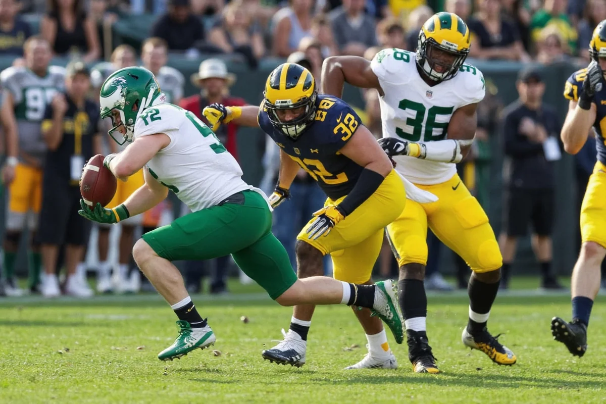 where to watch oregon ducks football vs michigan wolverines football