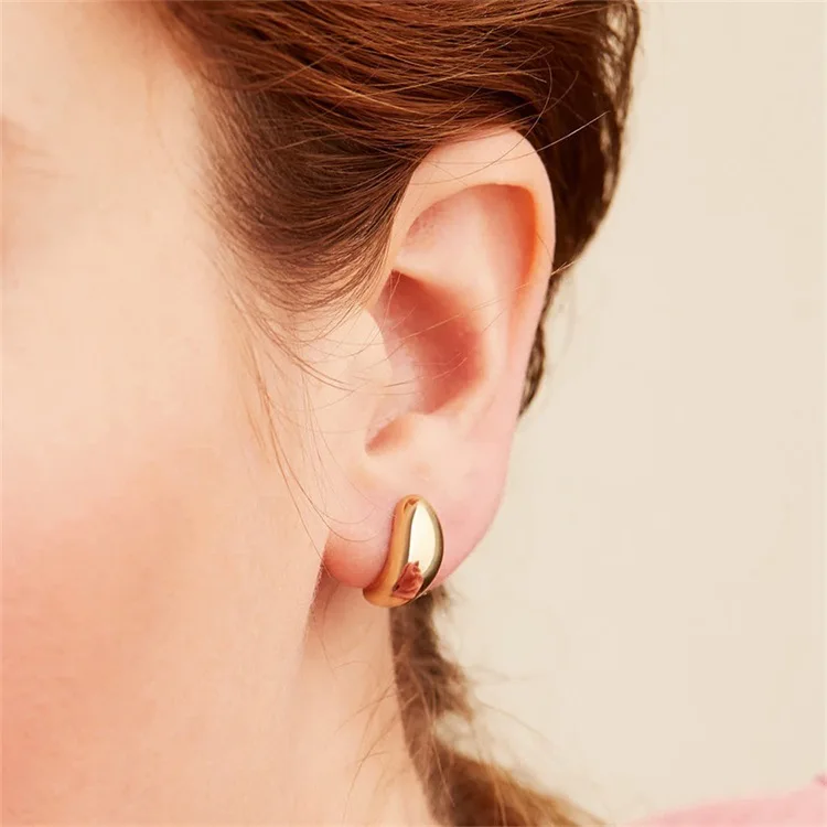 Simple Women Chunky Hoops Earrings Gift Fashion Jewelry Stainless Round Smooth Thick Hoop Stud Earrings