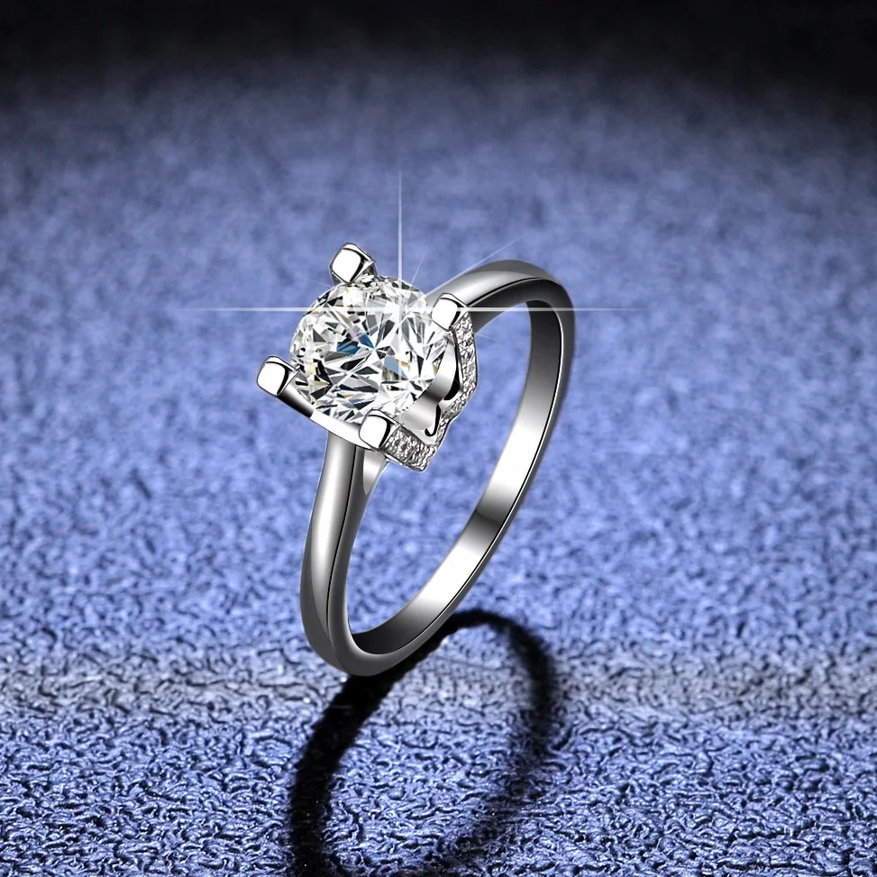 

Classic Moissanite Ring 925 Silver D Color Pass Test Diamond Excellent Cut 1Ct Moissanites Engagement Rings for Women and men