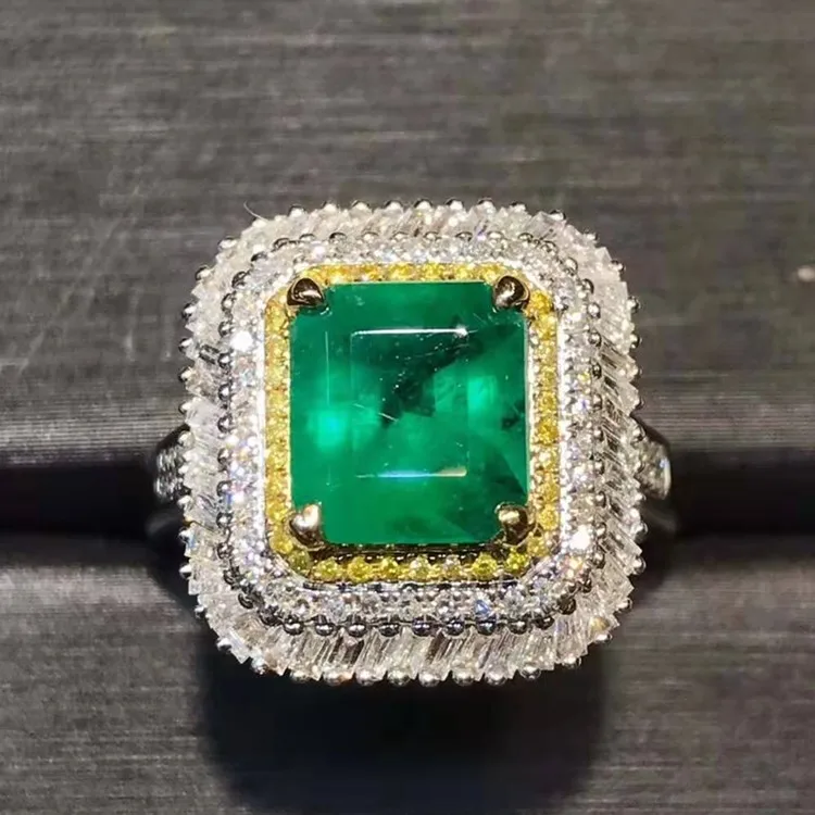 

Middle West vintage luxury gemstone diamond jewelry ring 18k gold 2.3ct Colombia natural vivid green emerald ring for women