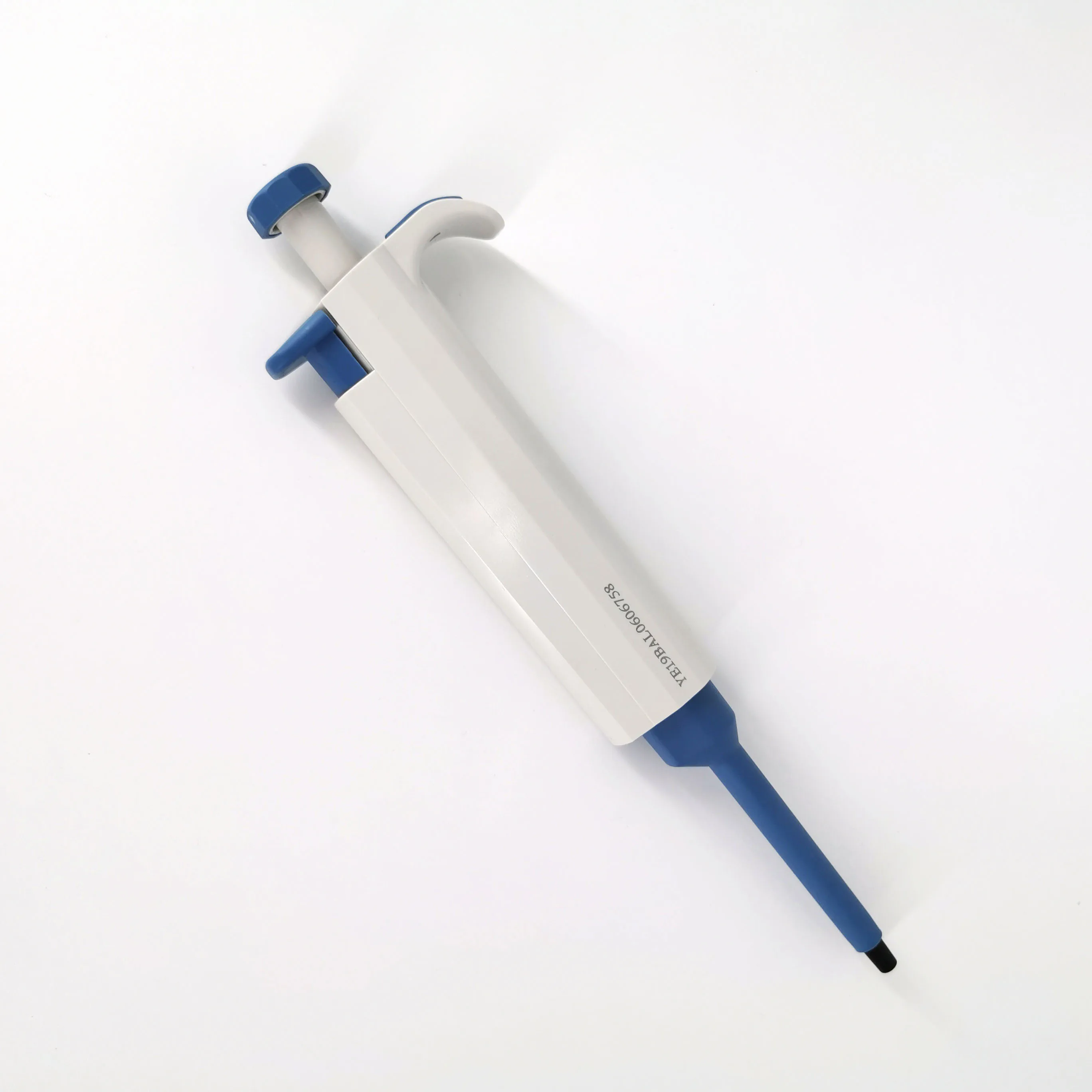 Дозаторы пипеточные dlab. Дозатор 1-канальный dlab micropette plus 2-20 мкл. дозатор пипеточный dlab micropette 100-1000 мкл 1-канальный. дозатор 1-канальный dlab micropette plus 0.5-10 мкл. дозатор 1-канальный dlab micropette plus 50-200 мкл.