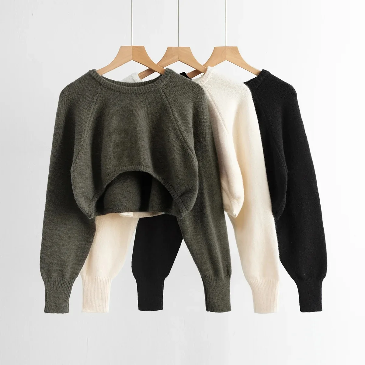 

B53779A Young ladies short sweater fashion knitted pullover sexy sweaters