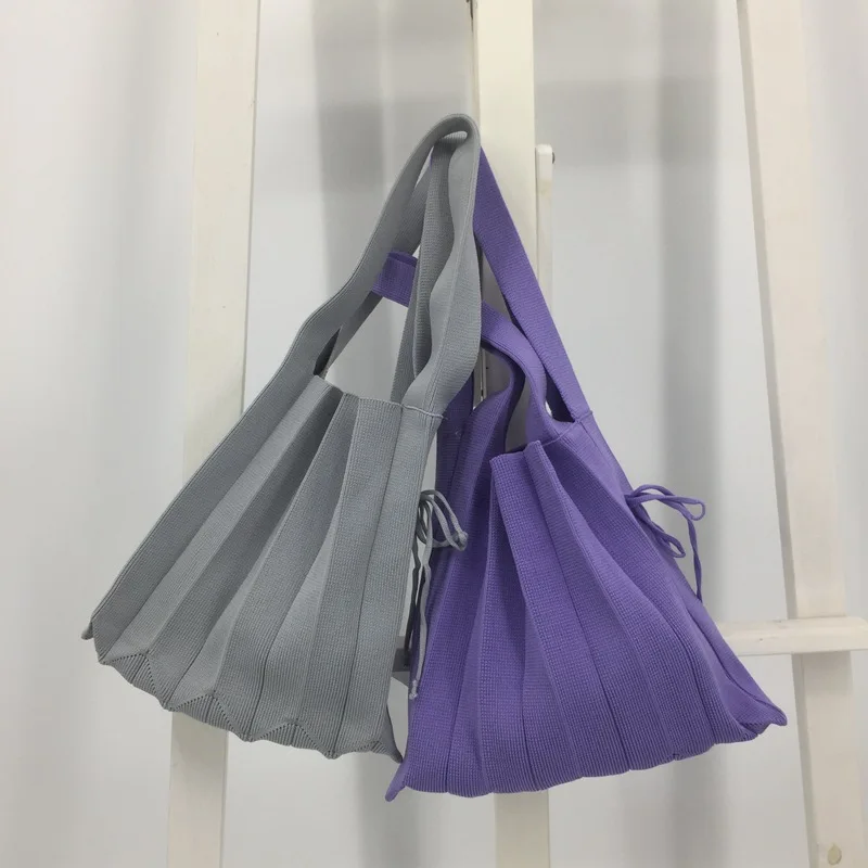 

2021Korean Style Chic Women Knit Folds Hand Bag Design Fashion Shoulder Pleated Bag Ladies Elegant Panelled Tote Bag