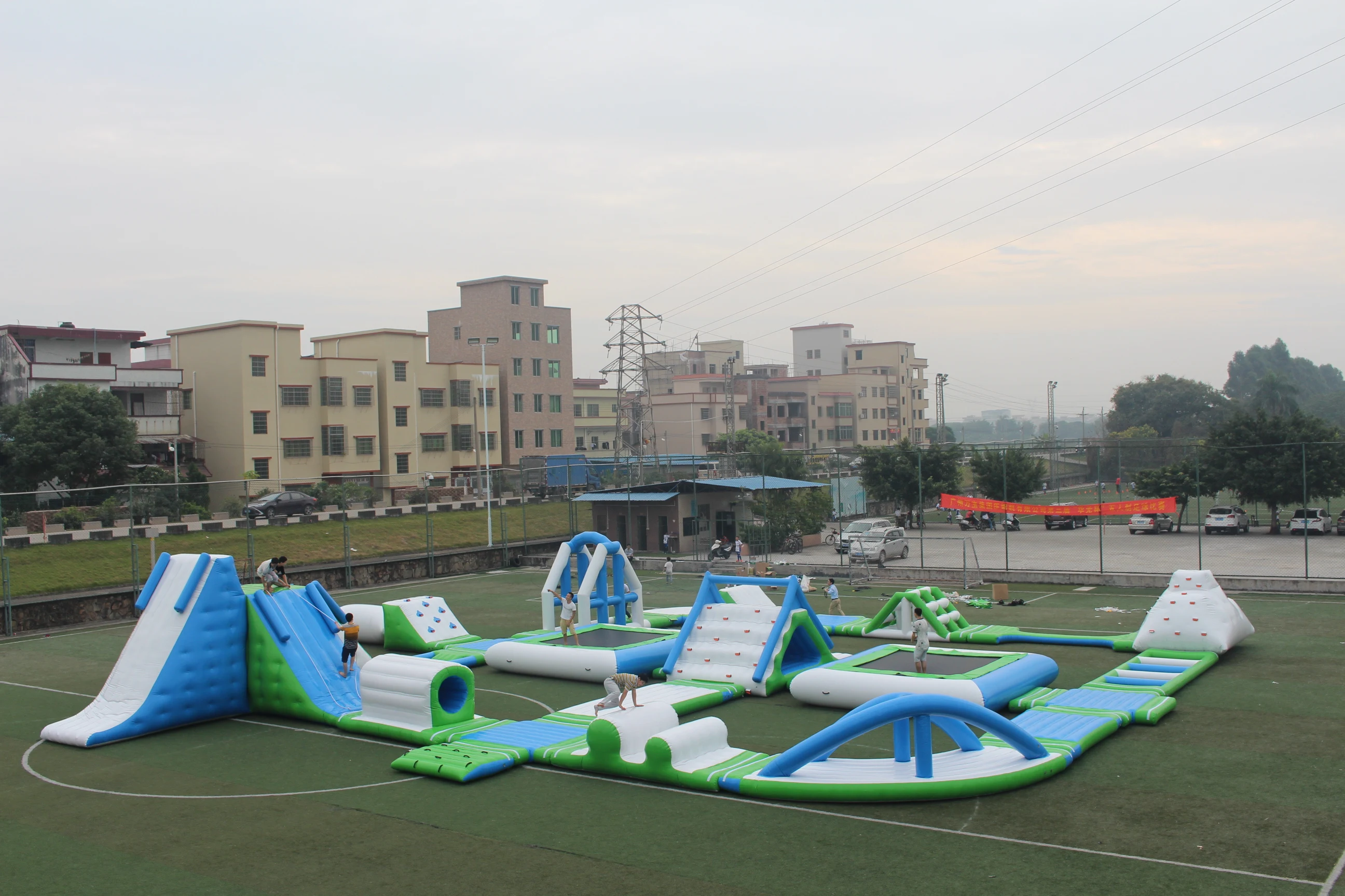 outdoor water inflatable park