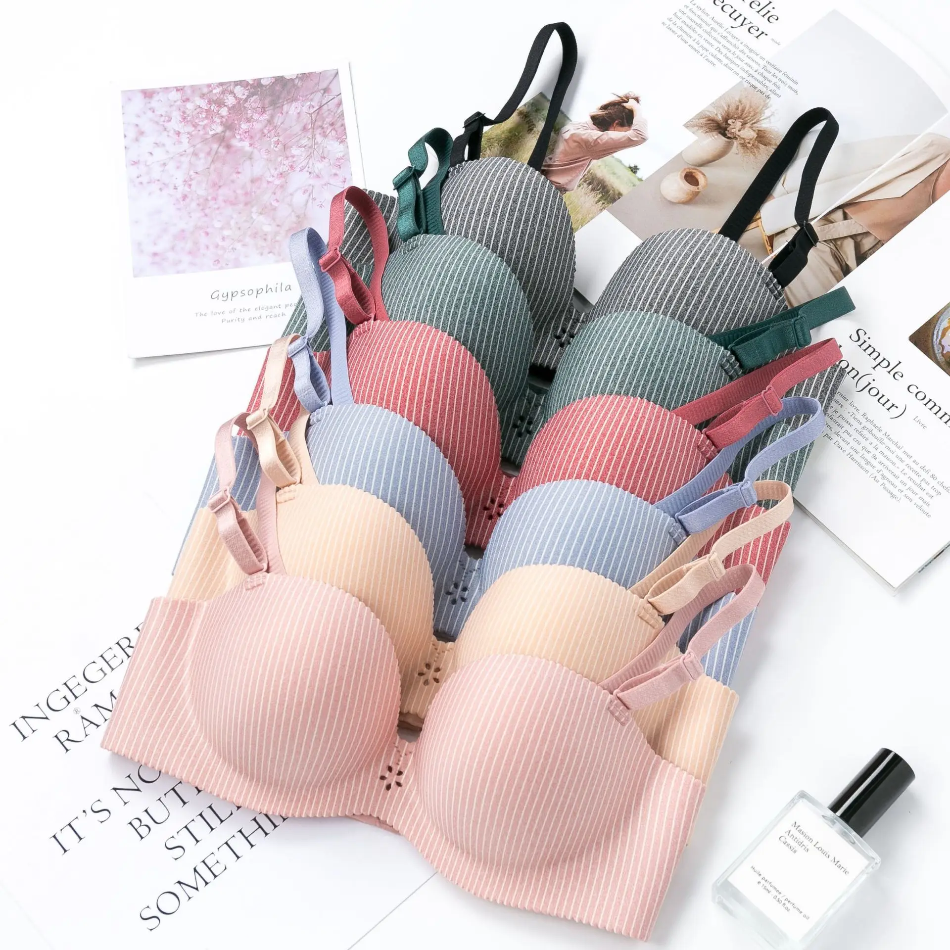 

smooth seamless 3D half cup design bra underwear women no steel ring pink stripe lingeries sexy anti-glare wireless bra