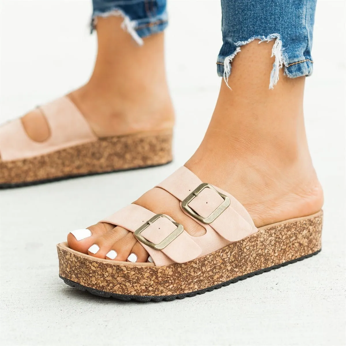 

Plus Size Fashionable Wear Resistant Summer Flats Sandals for Women