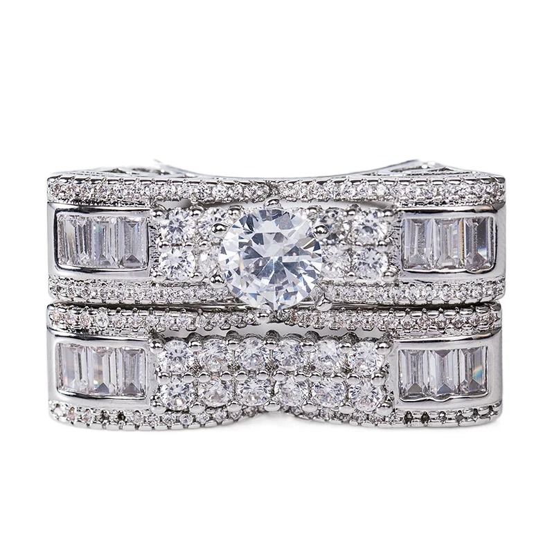 

Hot Selling 2 Pcs Set Diamond Hollow Out Rings For Couples Plated Color Lovers Charm Rings Rhinestone Zircon Gemstone Rings