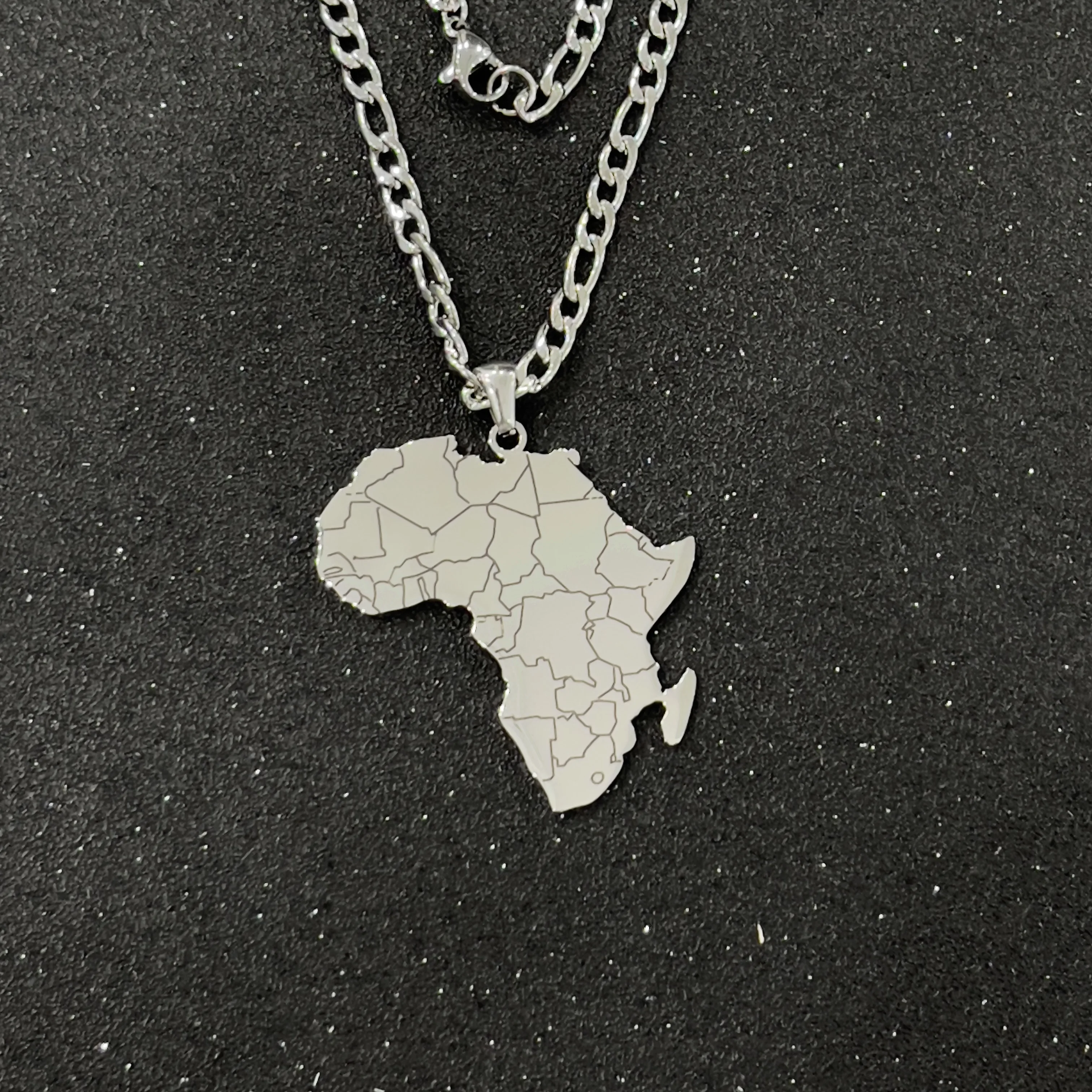 

Amazon hot selling Africa map 18K Gold Plated Stainless Steel Chain Necklace, Gold ,silver,