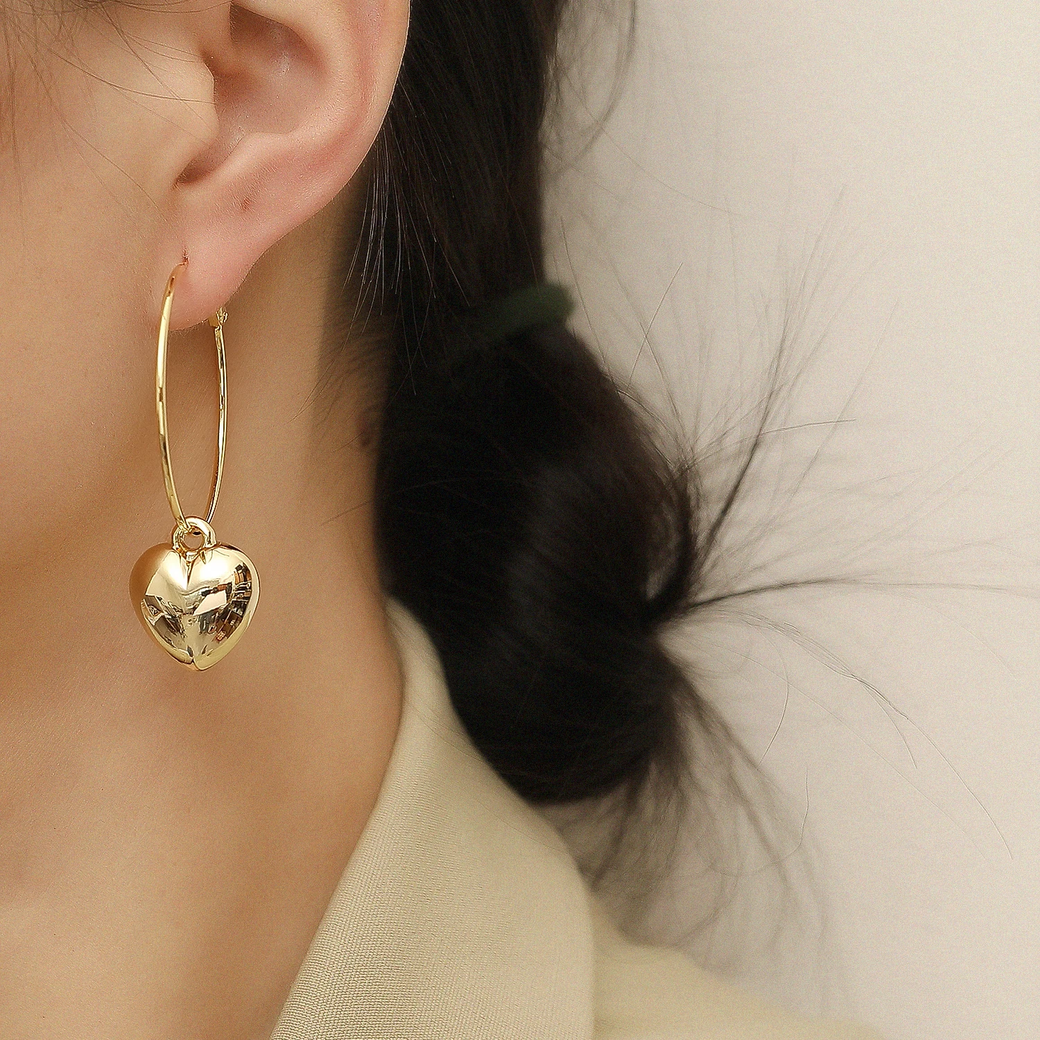 

Hyacinth Valentines day gifts Dainty 925 silver Earrings Jewelry Hoop Dangling heart earrings Wholesale