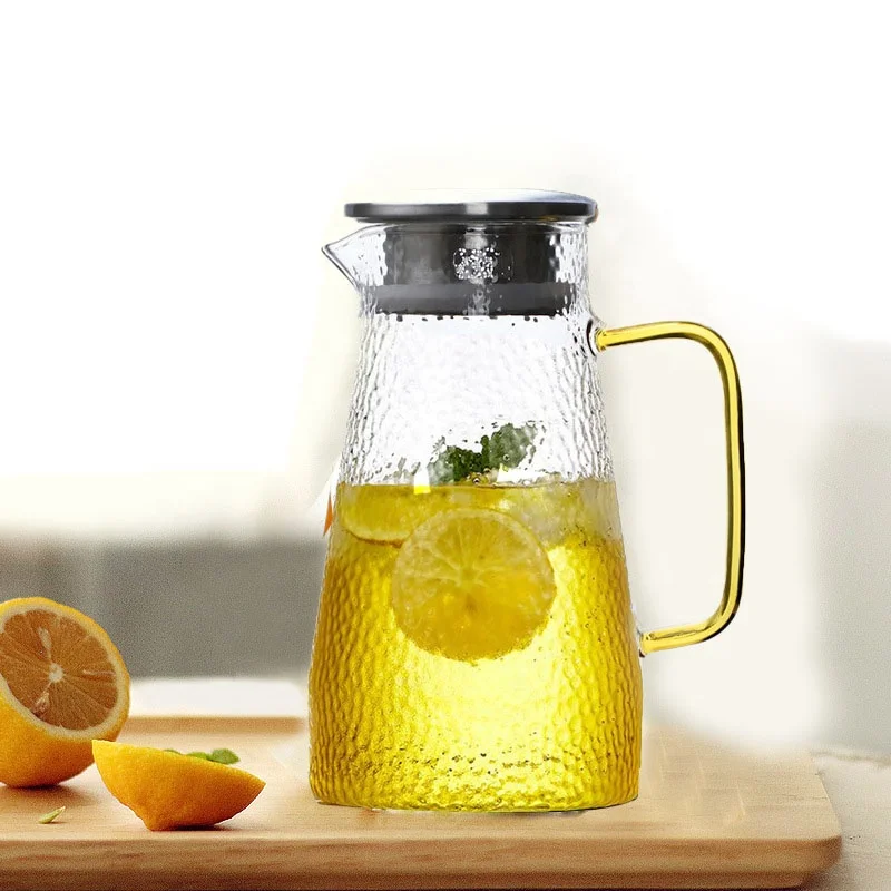 

Japanese style hammered high temperature resistant large capacity glass juice jug
