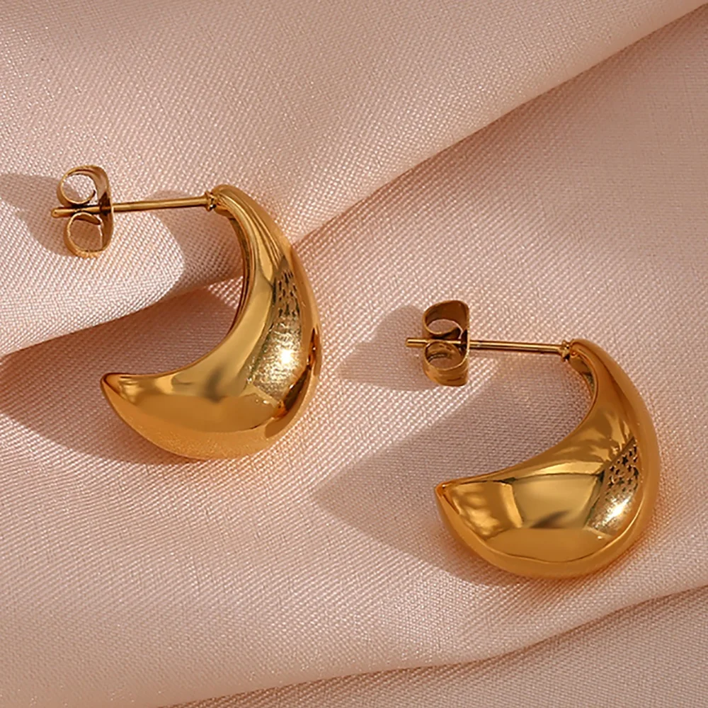 Vintage Hollow Out Gold Plated Boat Shape Stud Earring Tarnish Free Stainless Steel Jewelry Earings Women