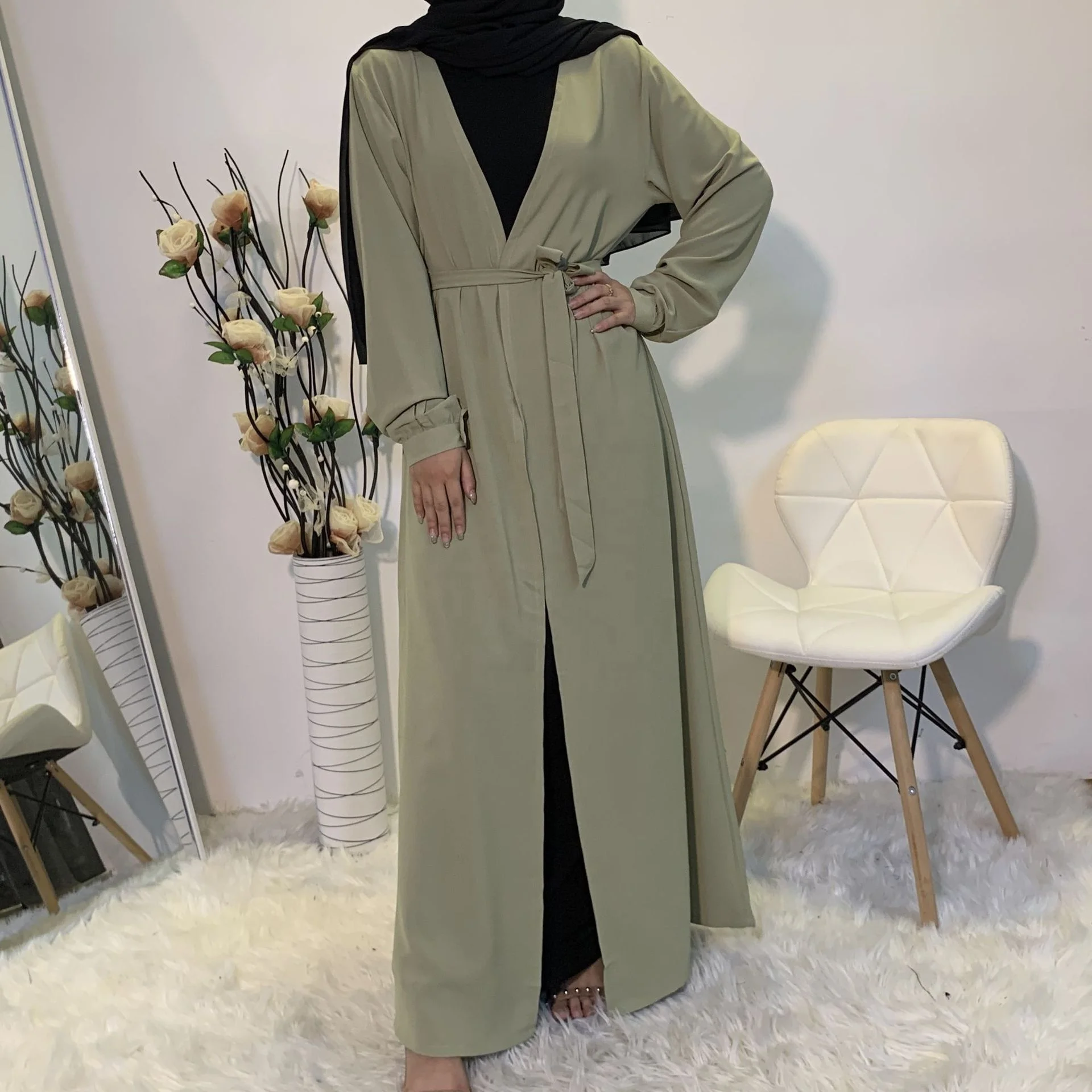 

Cm044 Muslim New Fashion Lace Up Malaysian Ladies Arab Cardigan Robe