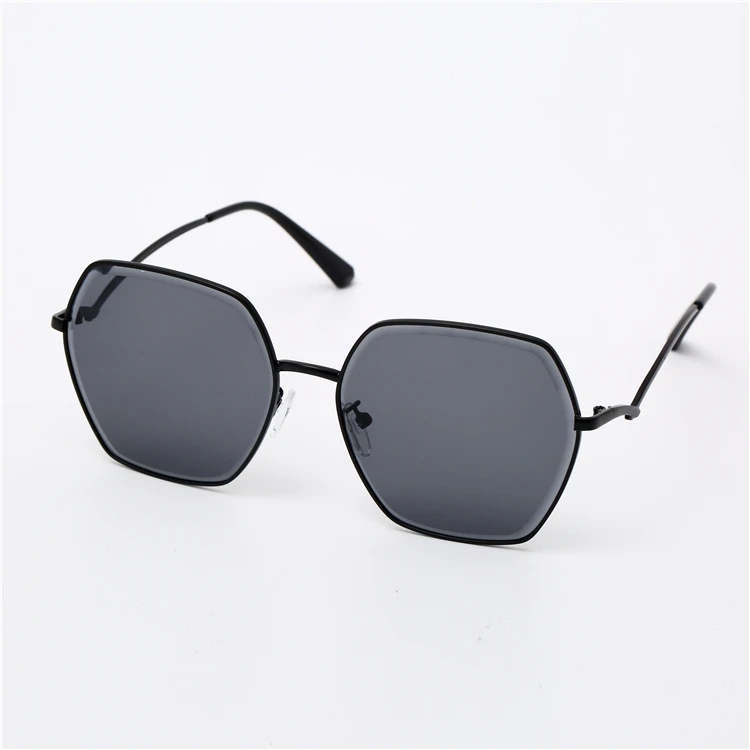 

Wholesale 2021 Fashion Retro Sunglasses Men's And Women's Hexagonal Personality Designer Inspired Sunglasses, Picture shown