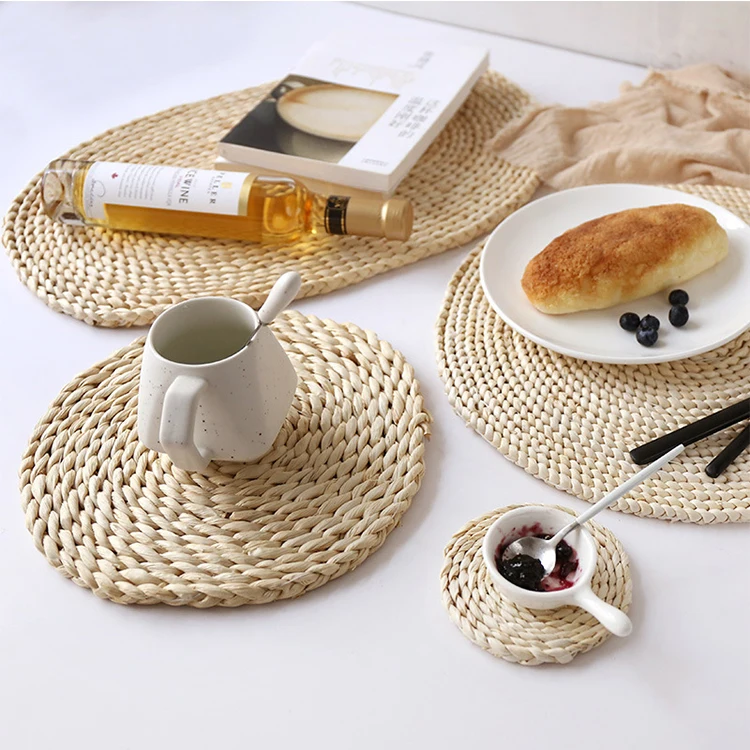 

Natural wcorn husk handmade straw insulation table mat heat resistant casserole natural round plate cup place mat, As picture