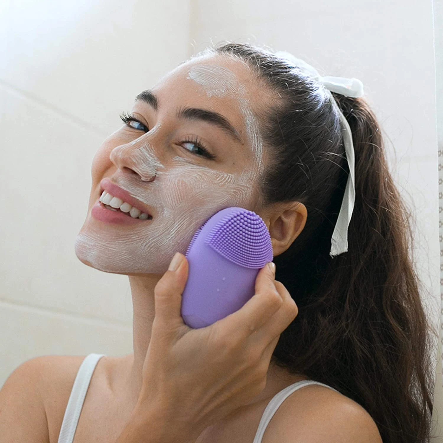 

2021 new design quality facial cleansing silicone brush face