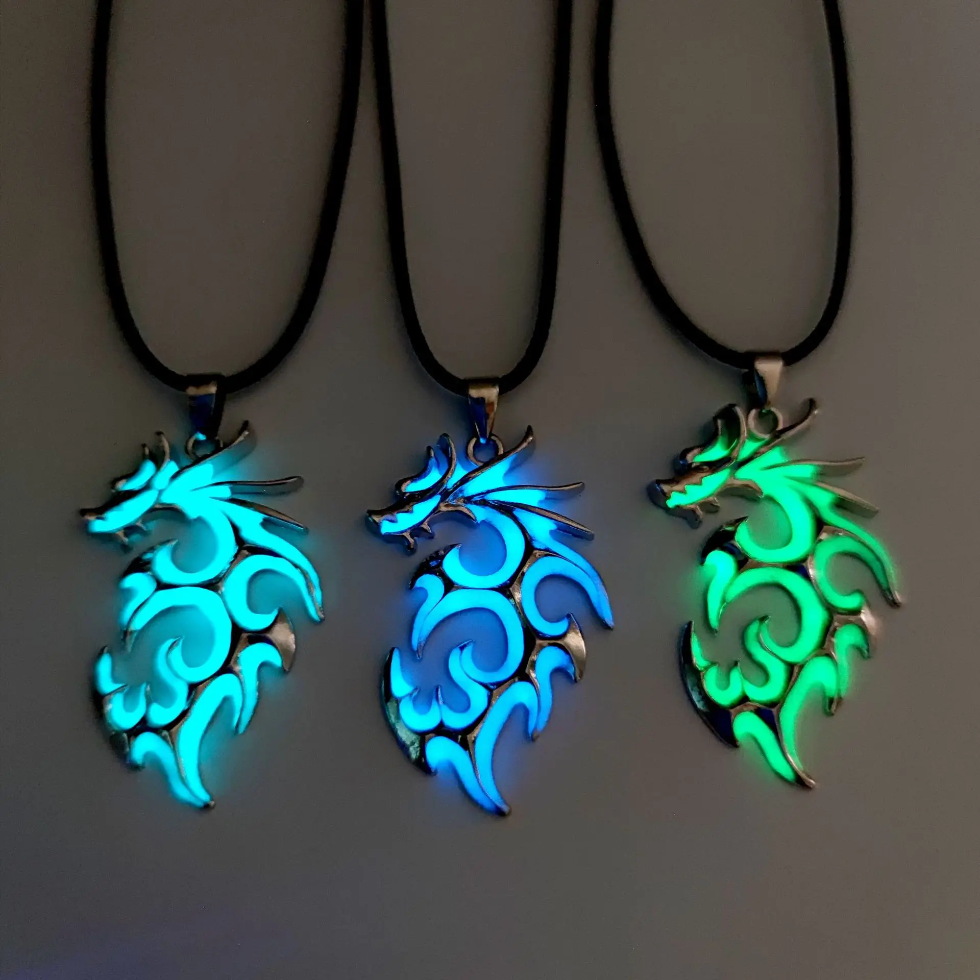 Wholesale Creative Cool Pendant Jewelry Tarnish Free Luminous Flame Dragon Necklaces for Men