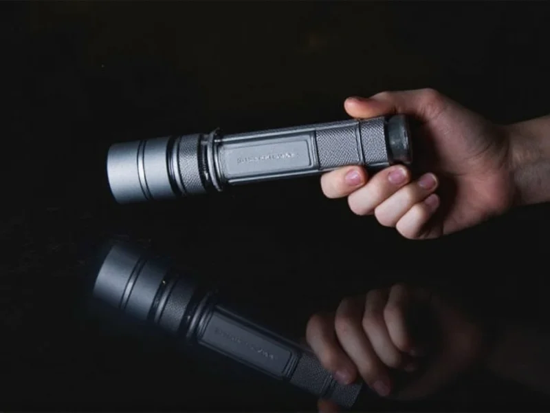 Build a DIY Flashlight: Emergency Light in 30 Minutes
