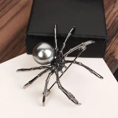 

2021 amazon top selling brooch wholesale custom Black spider rhinestone brooch metal corsage, 1 various colors available