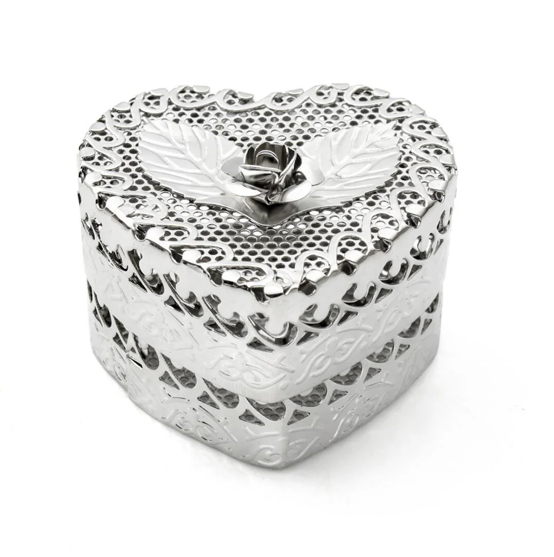 

Hollow out metal heart-shaped rose jewelry box metal candy box, Silver