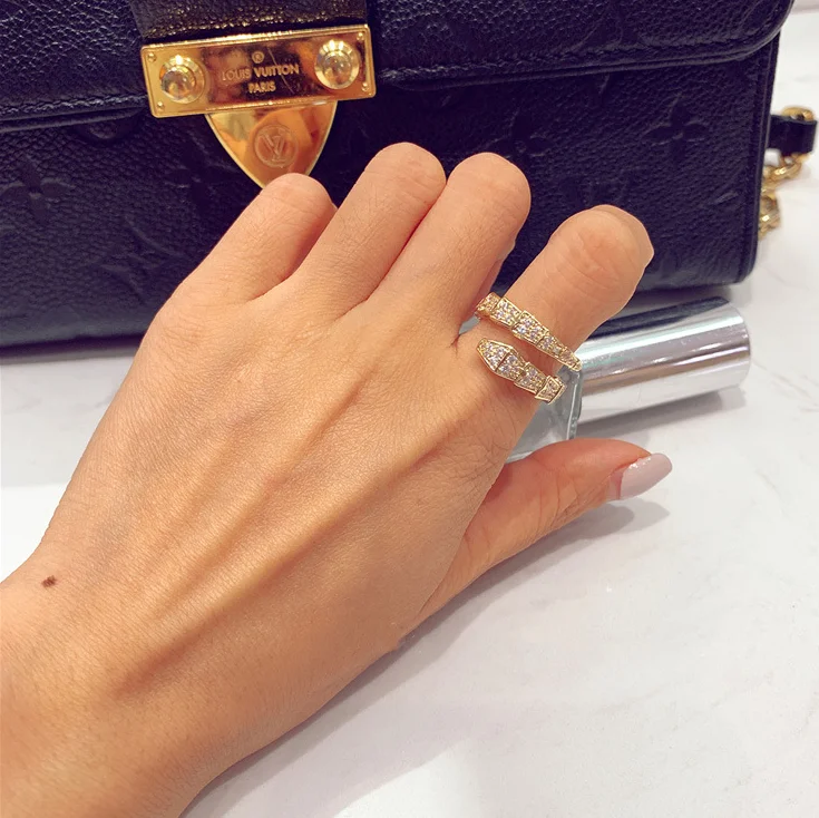 

2020 fashion crystal gold snake ring women