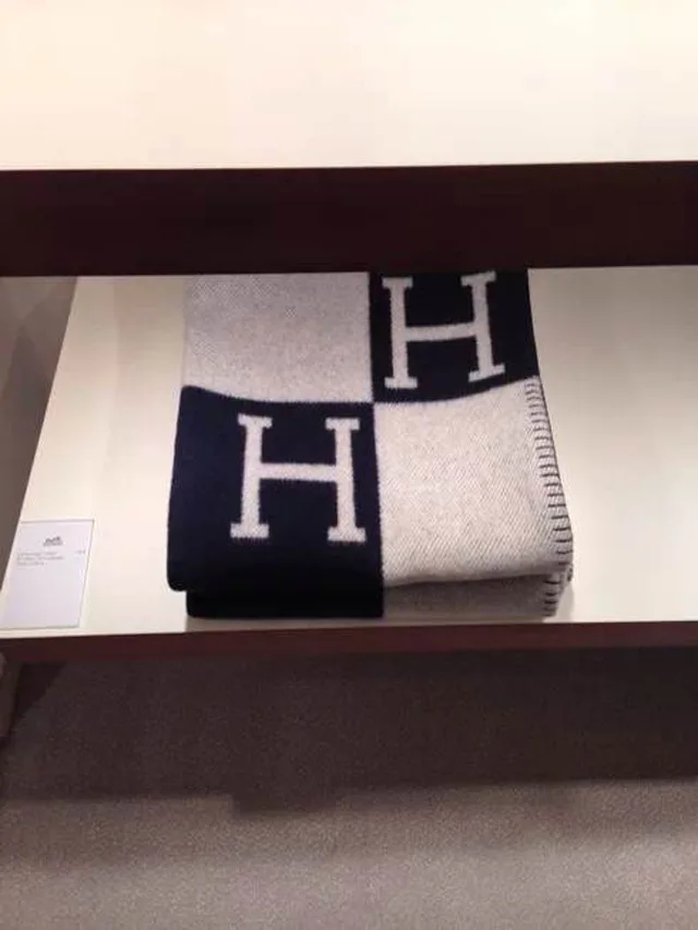 Classic H Letter Pure Wool Woolen Turkish Cashmere Throw Blanket Buy
