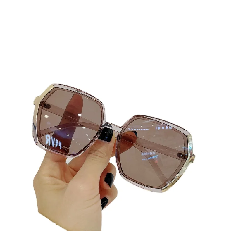 

Best Seller Retro Vintage Round Metal Steampunk Driving Sunglasses 2021
