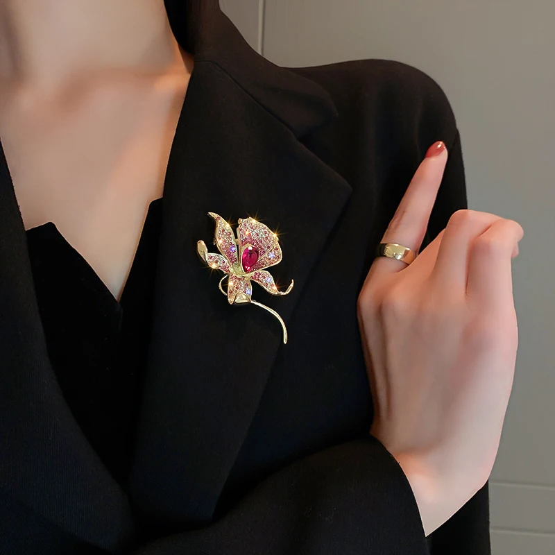 

fashion trendy women crystal flower brooches