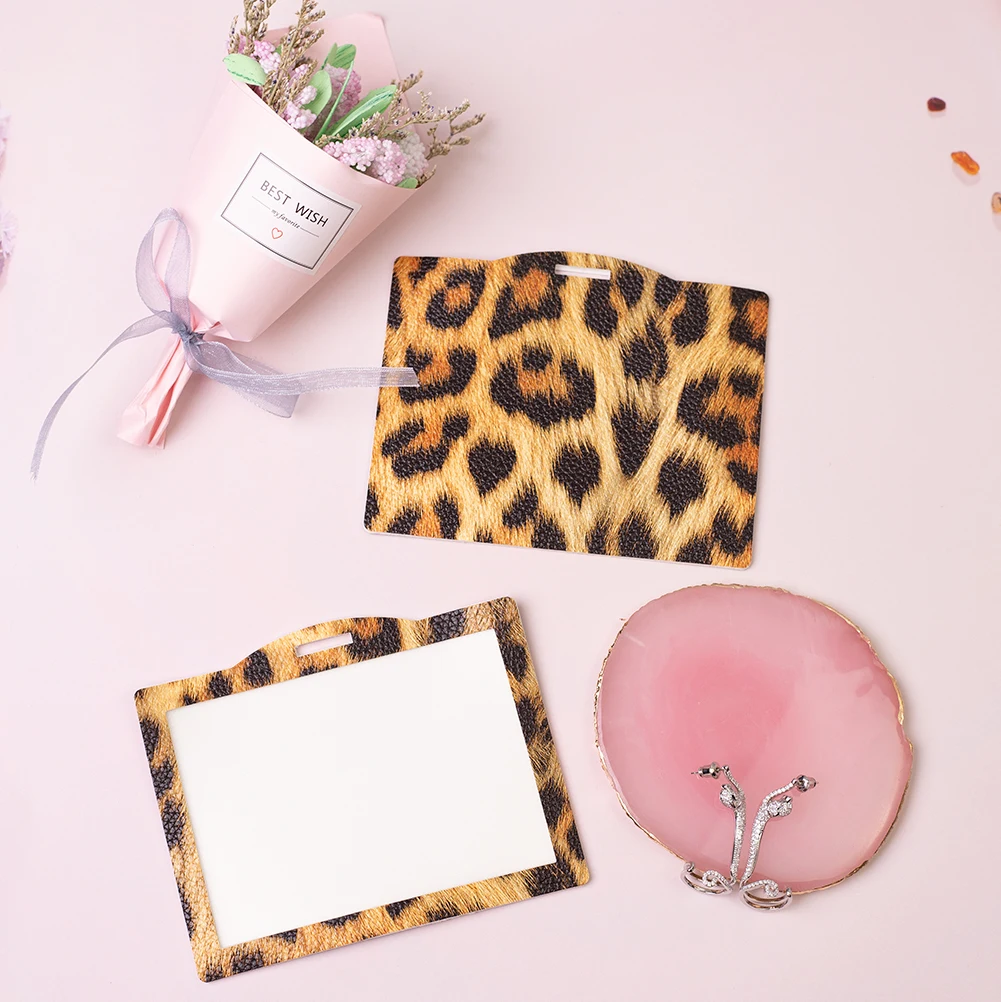 

4X3 Wholesale In Stock Vegan PU Leather Animal Panther Leopard Cheetah Print Vaccine Card Protector Card Holders Waterproof