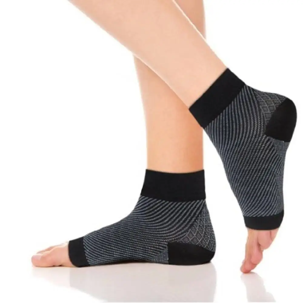 

high quality Ankle Support tight Compression skin friendly material With Adjustable Straps ankle support For Sprain, Black