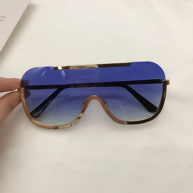 

One piece lens Shades Oversized Sun Glass Large Frame Outdoor sunglasses Women Men New Arrival 2021