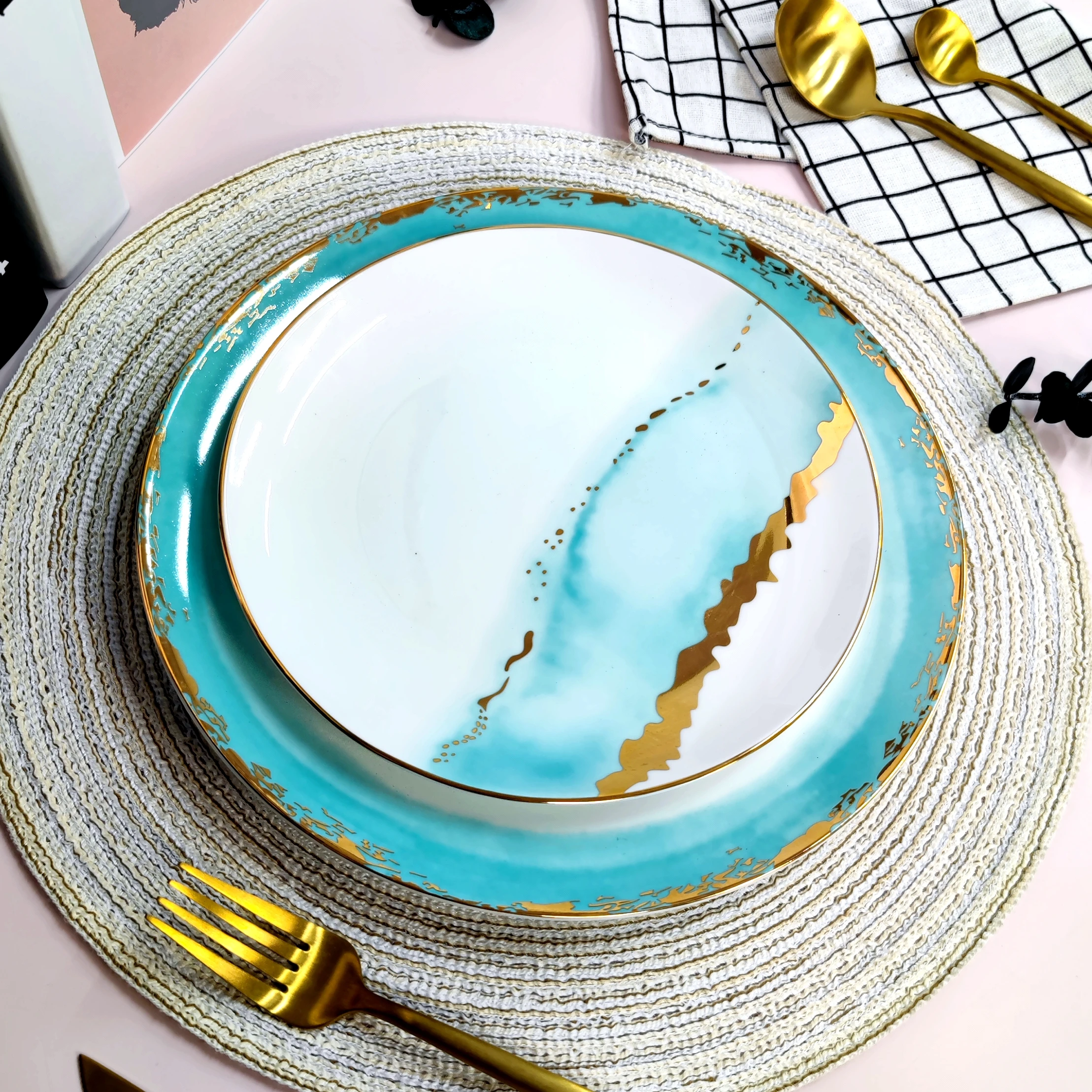 

Luxury Nordic Ceramic Plate Serving Round Tray Porcelain Tableware Dinner Sets Drop Shipping, Blue