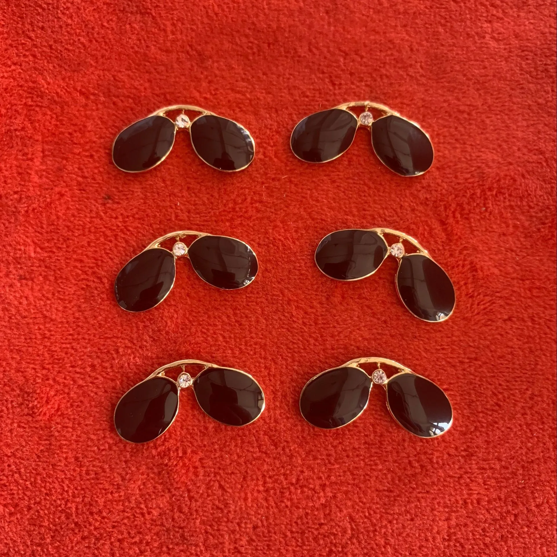 

fashion metal sunglasses charms for bracelet color enamel black sunglasses charms custom beauty glasses charms