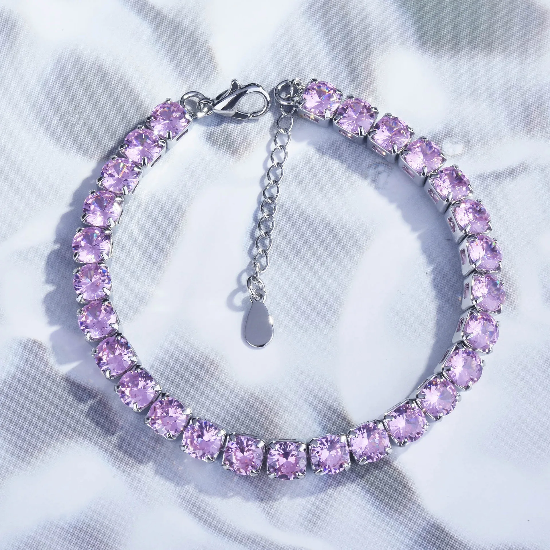 

Wholesale Claw Setting Full Diamond Bracelet Pink Shining Tennis Chain Rhinestone Crystal Bracelet Women Fashion Jewelry, Picture shows