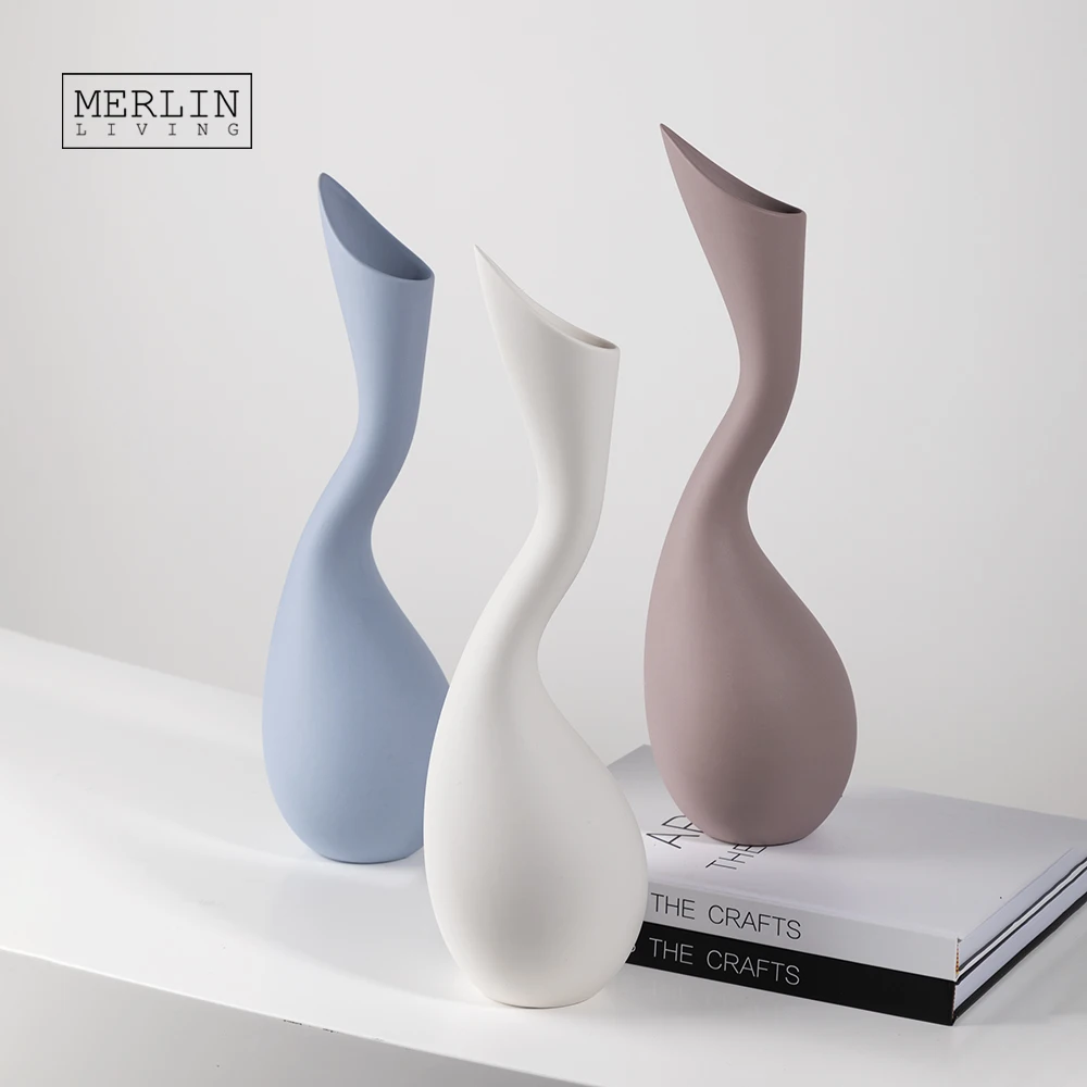 

Merlin Living Color Porcelain Vase Decoration Modern Home Decoration Abstract Swan Sculpture for Ceramic Flower Vase