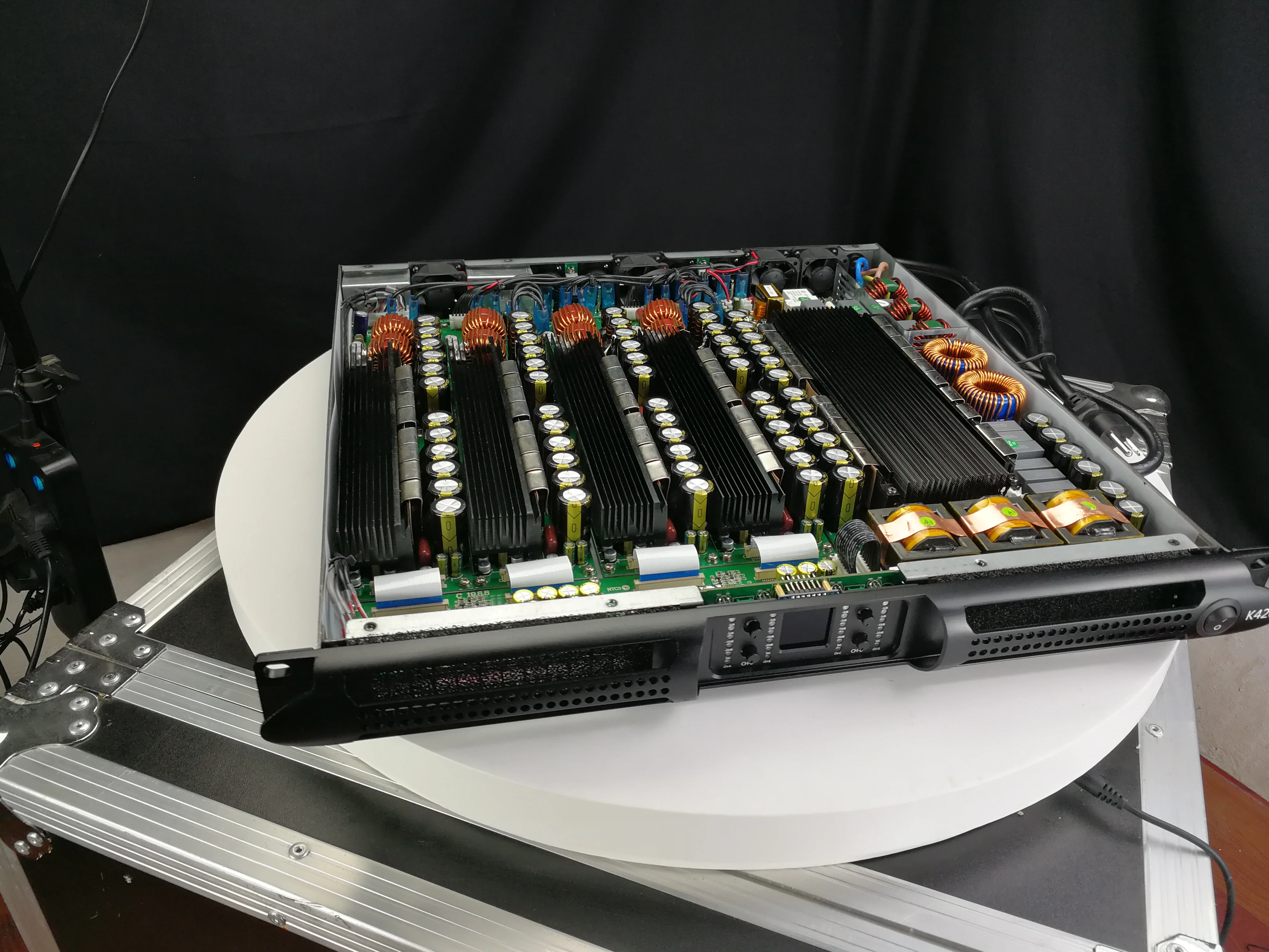 
K410 Admark 1 UG class-D 4 channel big professional power class D power amplifier K410 