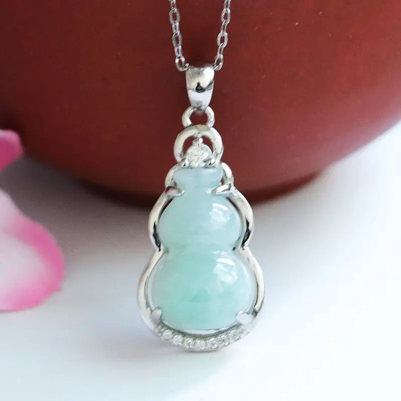 

S925 Silver Inlay Emerald Pendant Gourd Jewelry Myanmar Jade Factory Live Delivery FC1022307