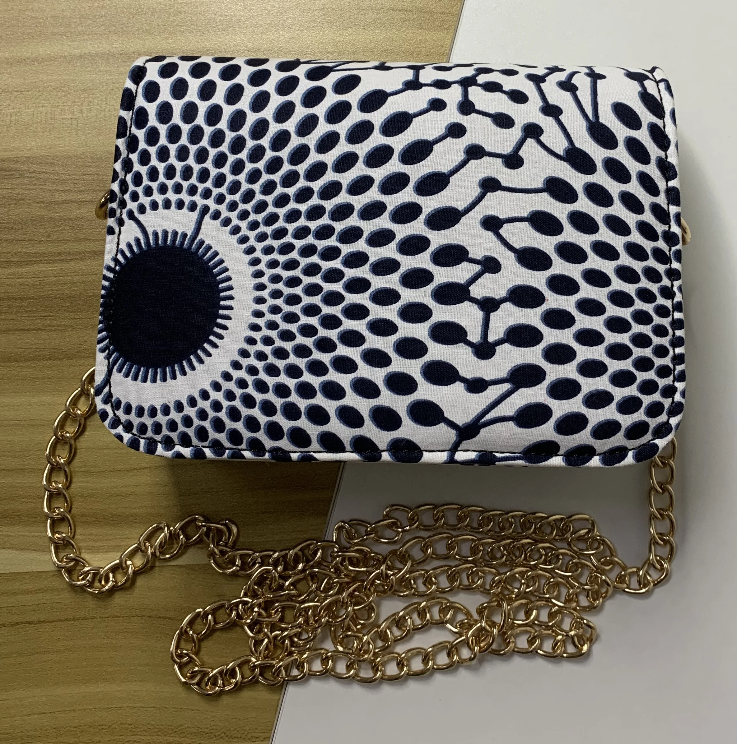 

Wholesale Stylish African Printing Casual Tote Single Ankara Cross Shoulder Handbags For Woman African Bags, Stock color &customized