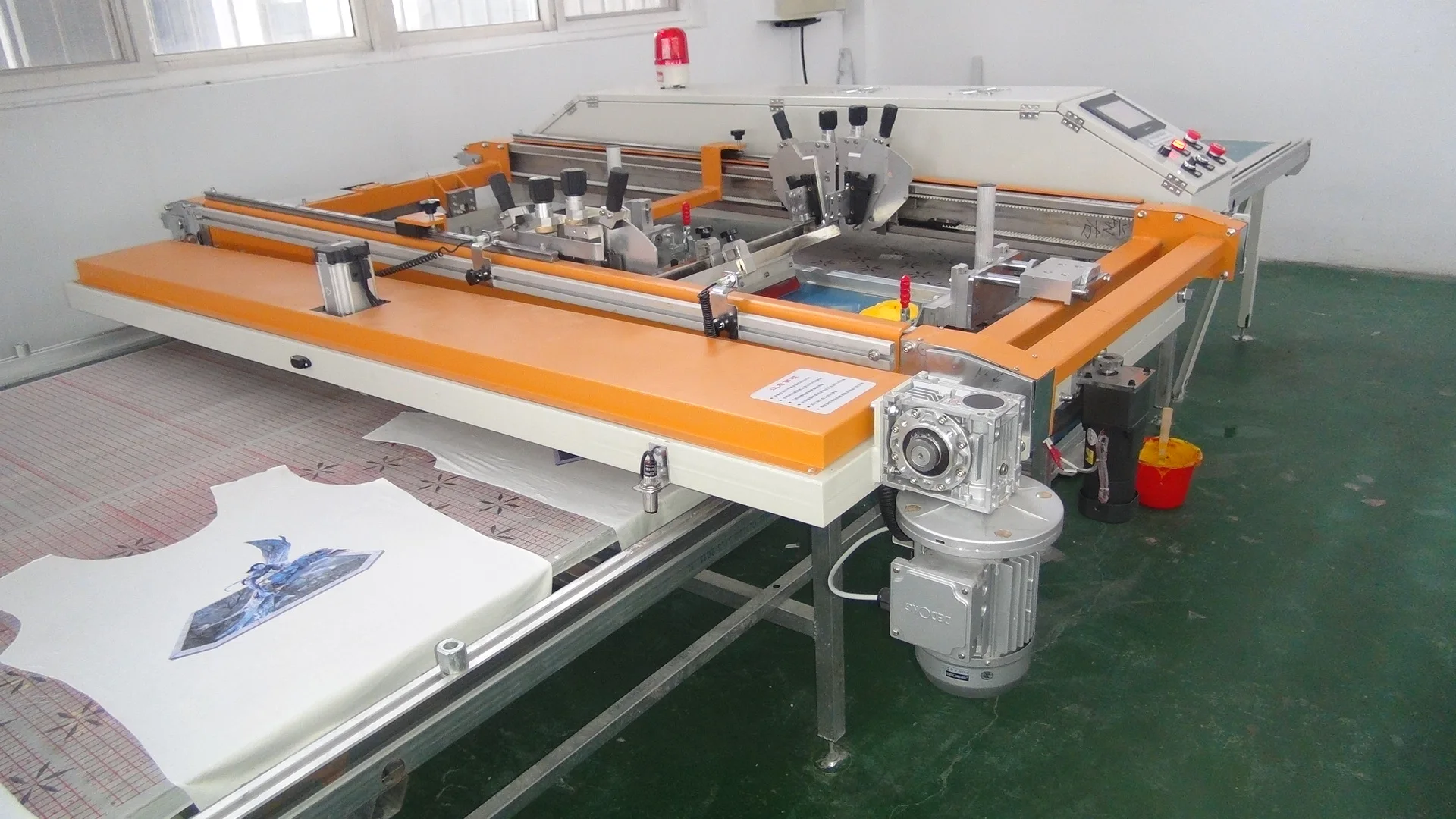 EFAN - Screen & Digital Printing, Industrial Printings, Silk
