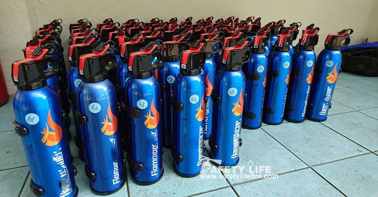 500g (铝瓶) 迷你车与灭火器汽车用品   中国制造 颜色: 黑色银色蓝色