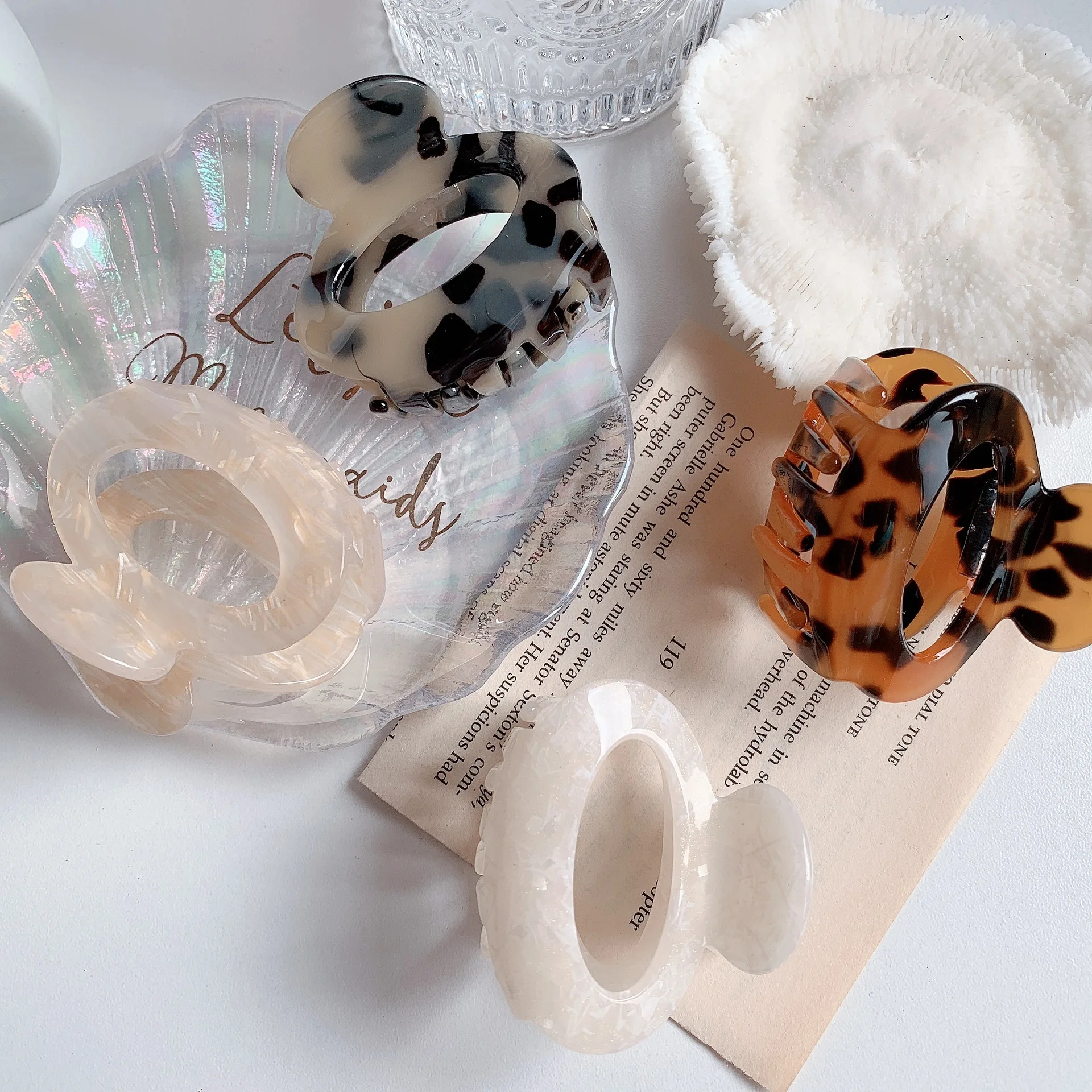 

Ins Lovely Girl Colorful Round Shaped Hair Clips Barrette High Quality Acetate Hair Claw Hair Styling Accessories