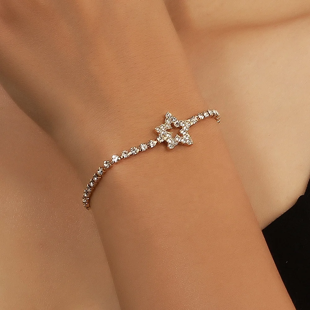 

Women's Simple zircon studded star Adjustable Bracelet, Silver/gold