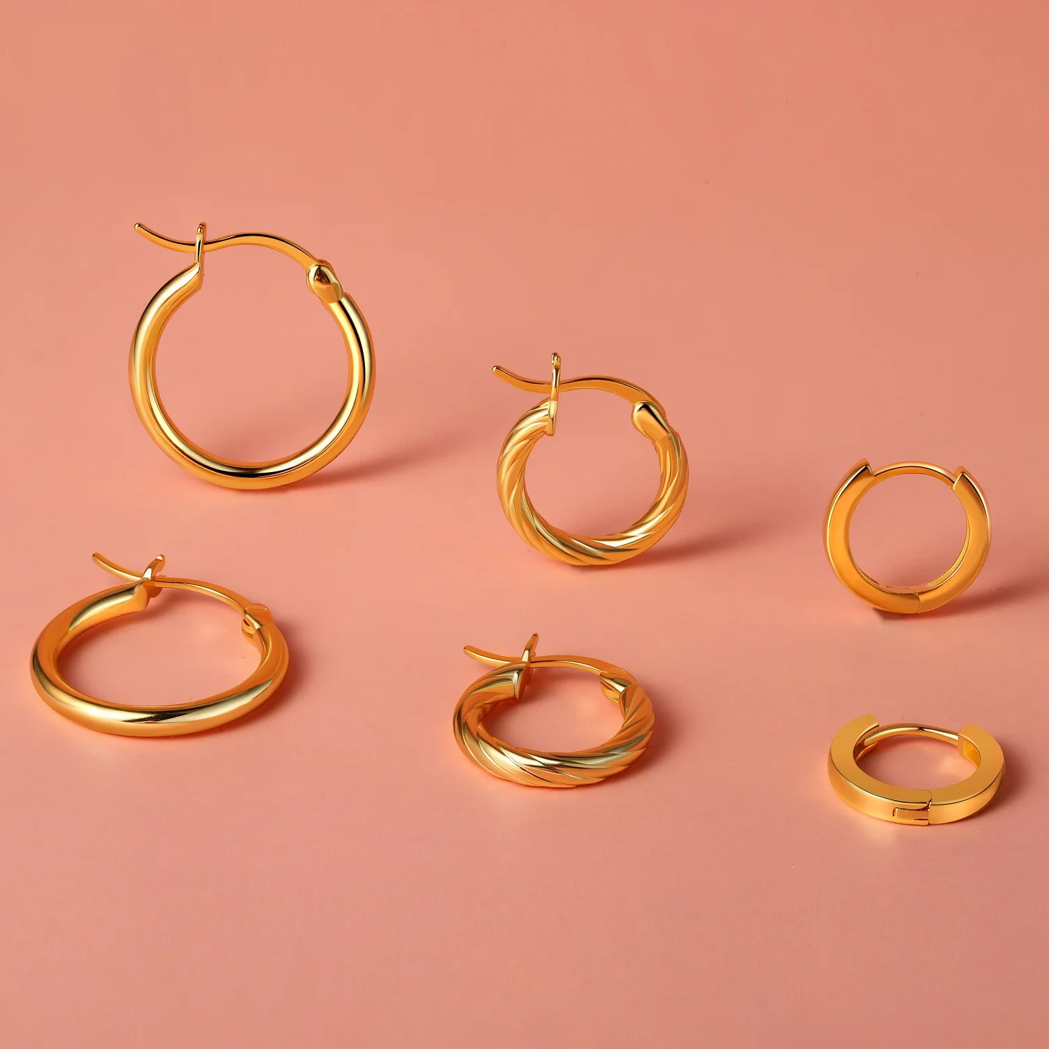 

Dylam Jewelry Factory Gold Color Hoop 2021 For Women Small Big Circle Designer Korean Huggie Chunky Statement Silver Earrings