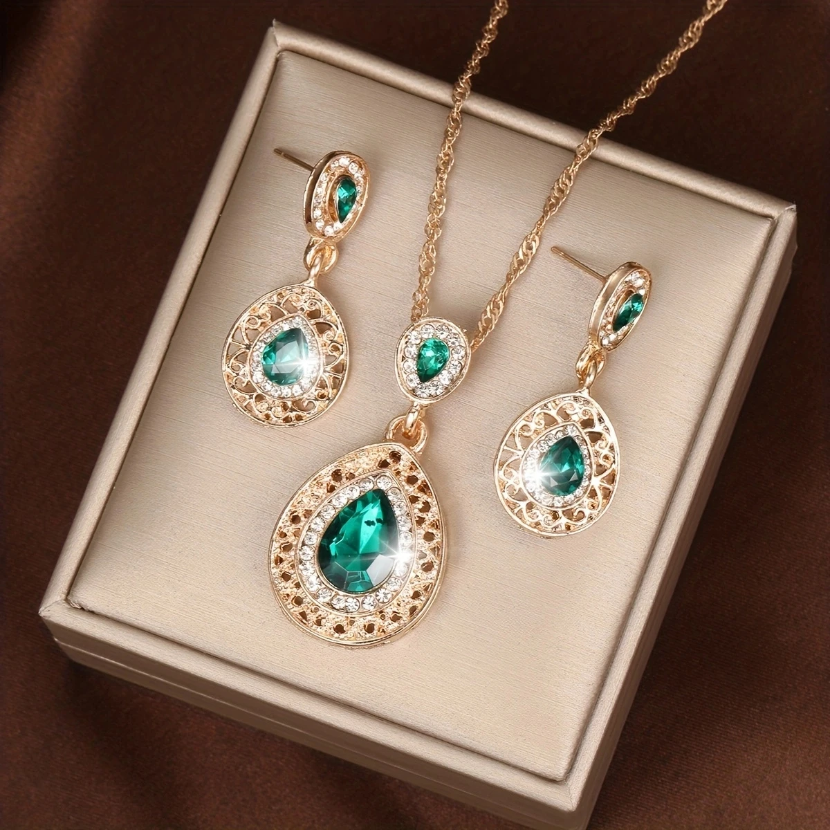 Luxury and fashion Water drop pendant red blue green rhinestone necklace and earrings Women's crystal jewelry women's set